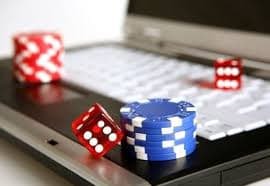 zawgyi slot အွန်လိုင်း ကတ်ဂိမ်းများ Baccarat Poker Dragon Tiger ကစားနေသောပုံ